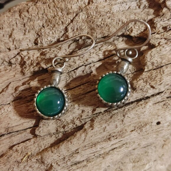Vintage Sterling Silver Green Glass Dangle Earrings Round Bezel Settings Boho - Picture 8 of 13